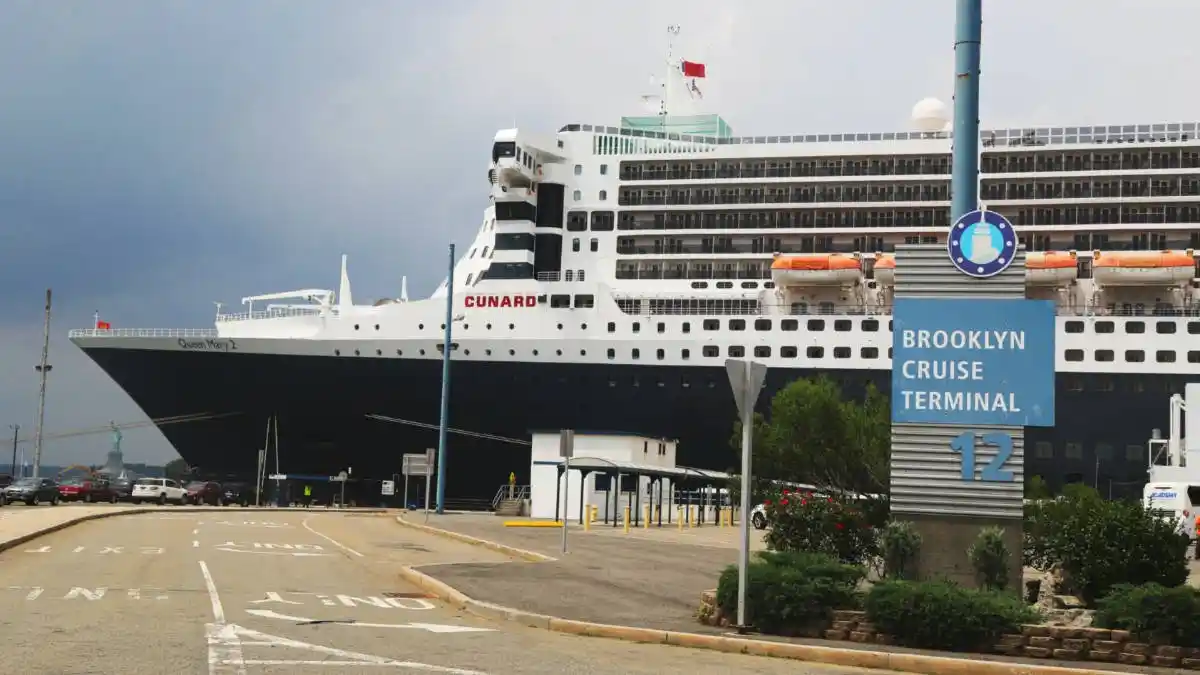 Luxury fleet for hourly and point-to-point service